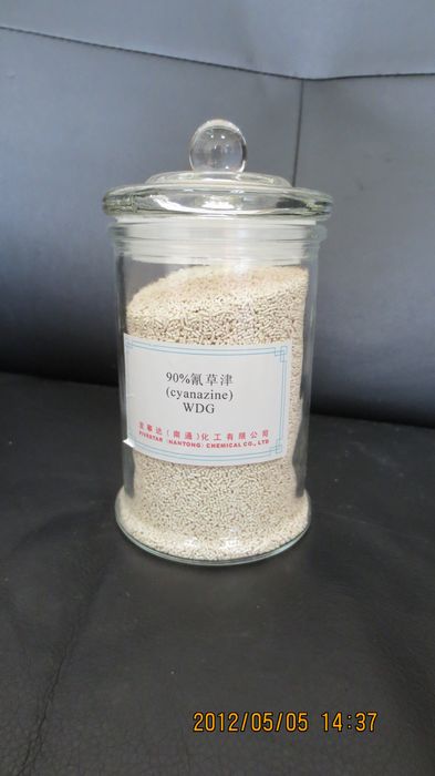 90% cyanazine WDG