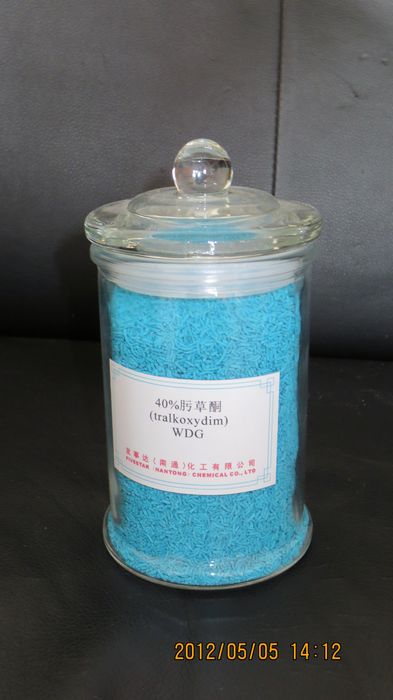40% tralkoxydim WDG